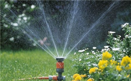 GARDENA 1948-20 Comfort Kreisregner Vario Gardena 1948-20 Comfort Kreisregner Vario m. Kunststoffschlitten