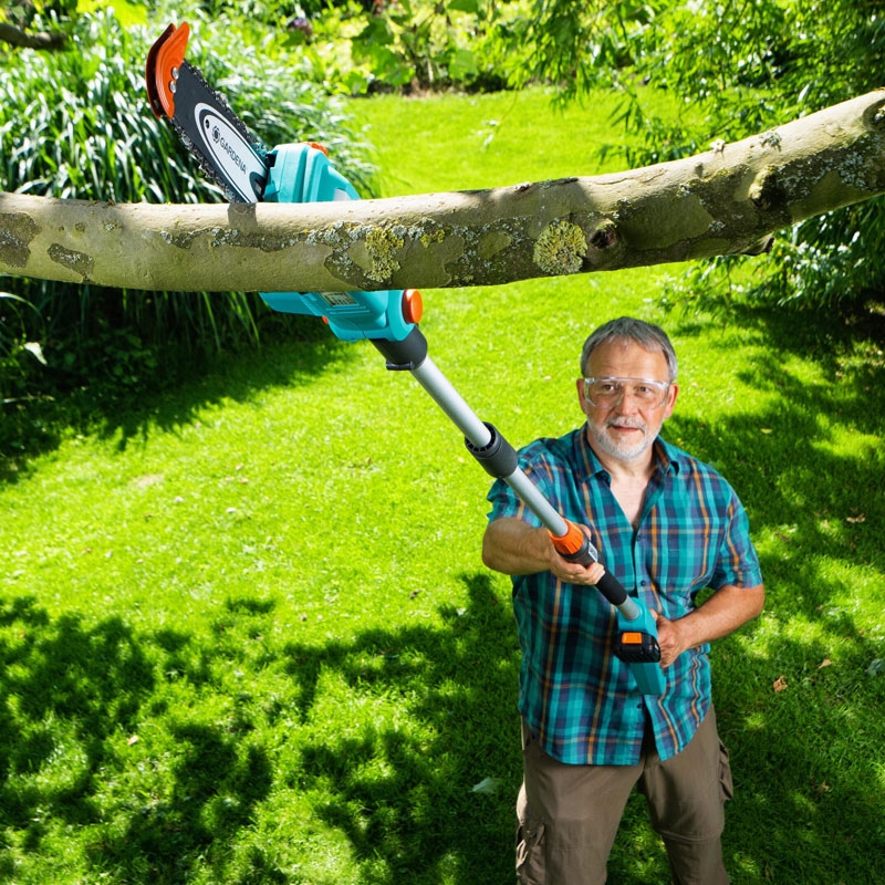 GARDENA 14770-55 Akku-Teleskop-Hochentaster TCS 20/18V P4A solo