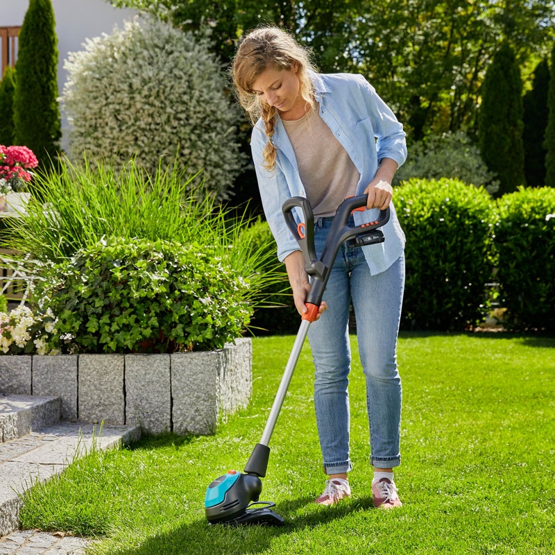 GARDENA 14700-20 Akku-Trimmer EasyCut 23/18V P4A Ready-To-Use Set