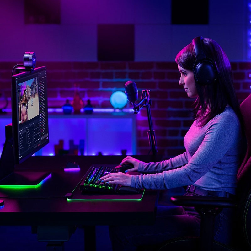 Razer Kiyo Pro USB Streaming Kamera mit Hochleistungslichtsensor und Ständer