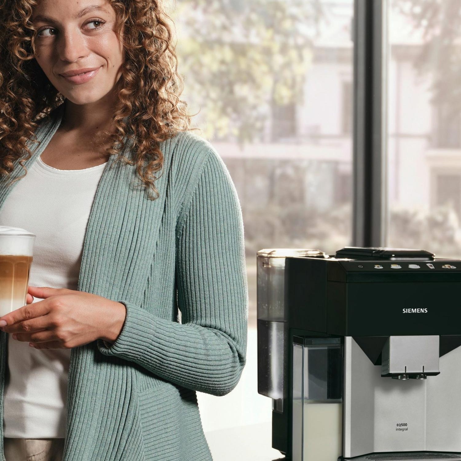 Siemens EQ500 integral TQ513D01 Kaffeevollautomat daylight silber