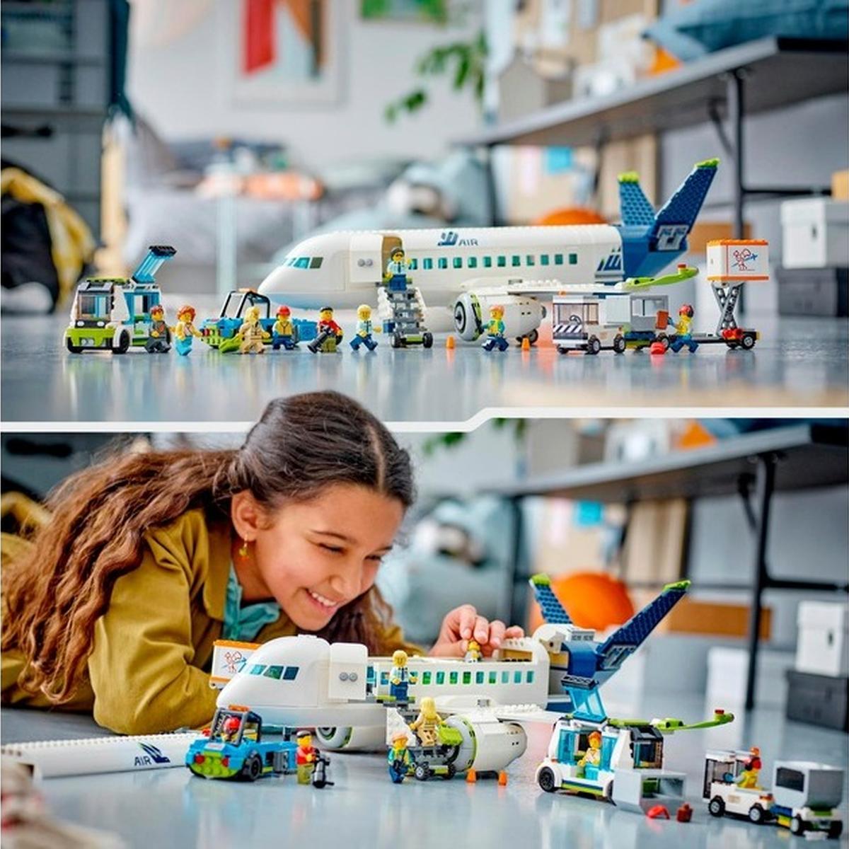 LEGO City - Passagierflugzeug (60367)