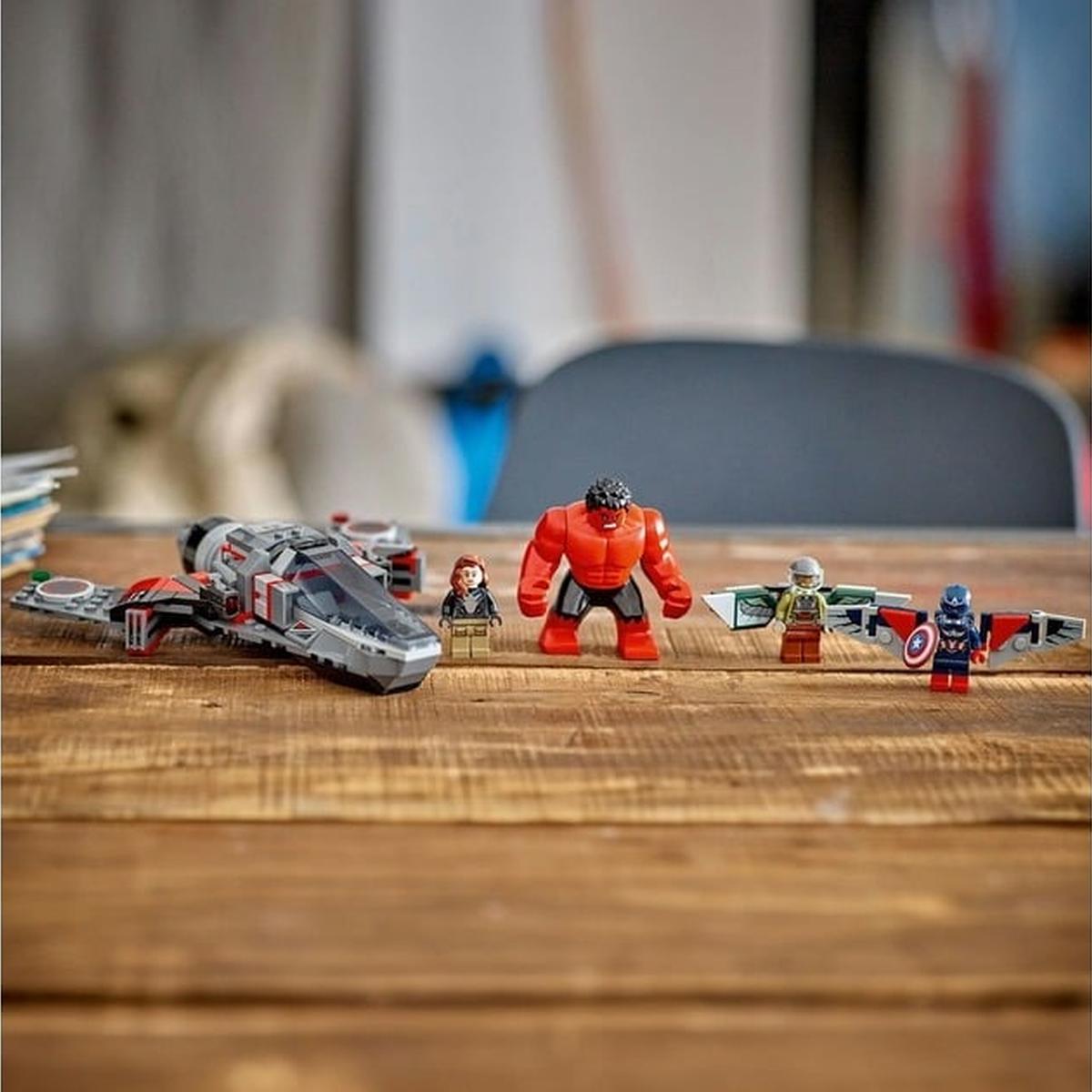 LEGO Marvel - Showdown zwischen Captain America und Red Hulk (76292)